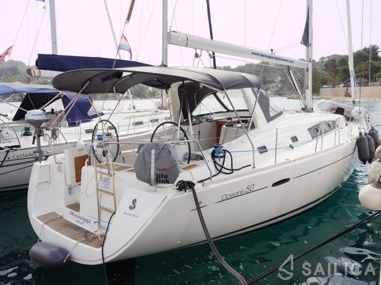 Oceanis 50 Family - Yacht Charter Sailica