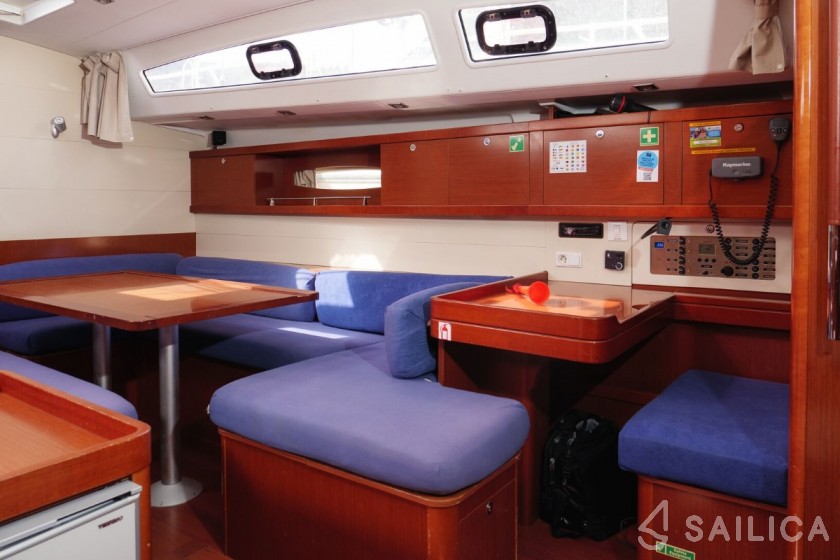 Oceanis 50 Family - Yacht Charter Sailica