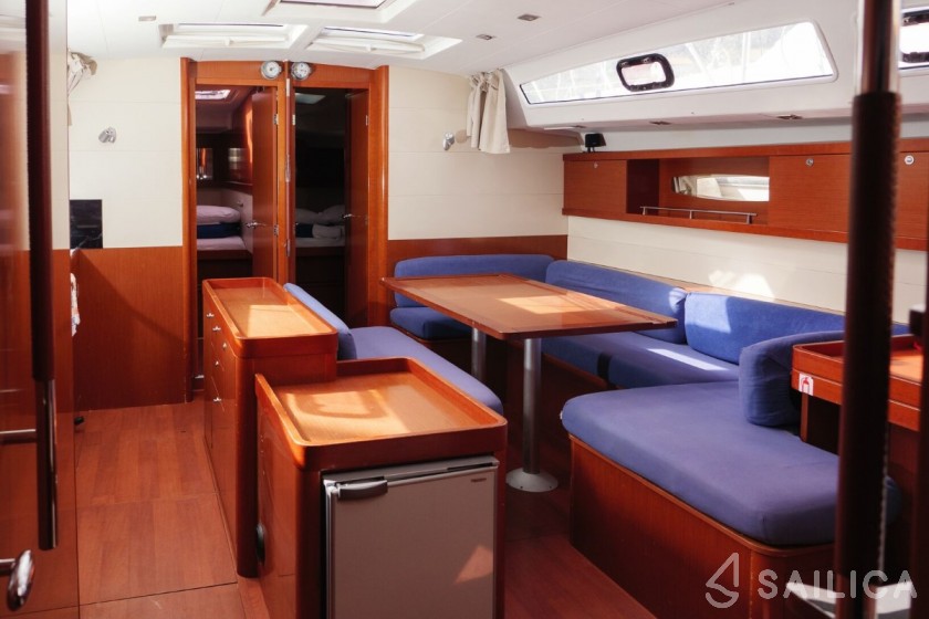 Oceanis 50 Family - Yacht Charter Sailica