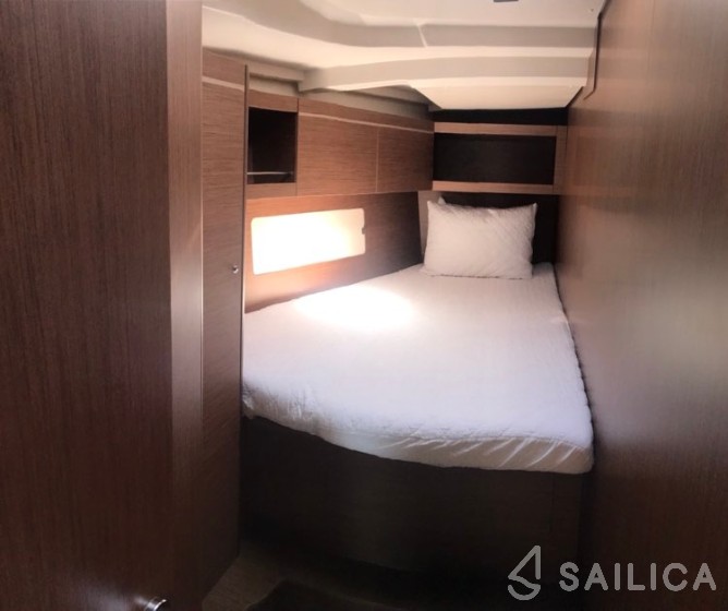 Oceanis 46.1 - Yacht Charter Sailica