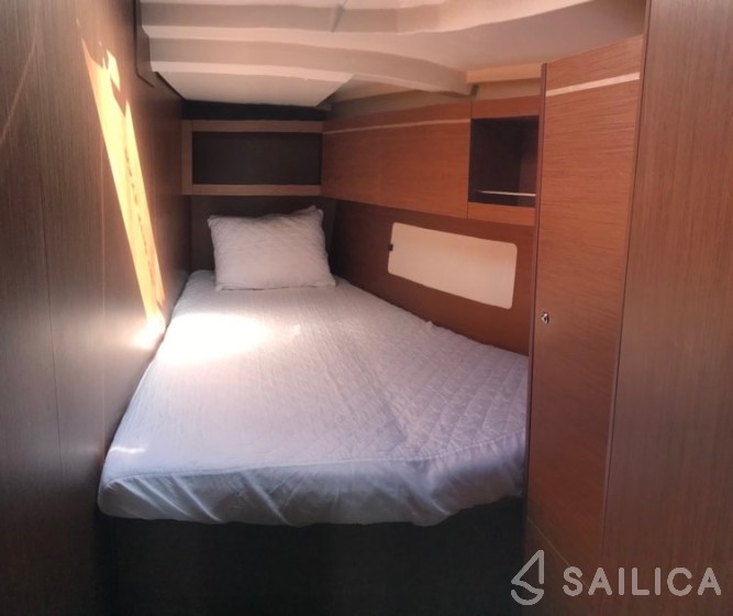 Oceanis 46.1 - Yacht Charter Sailica