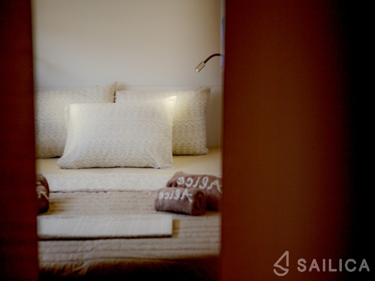 Lagoon 46  - Yacht Charter Sailica