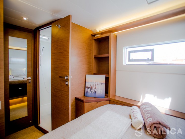 Lagoon 46  - Yacht Charter Sailica