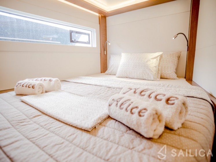 Lagoon 46  - Yacht Charter Sailica