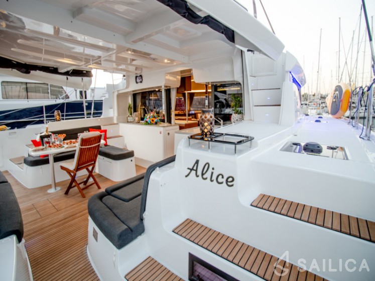 Lagoon 46  - Yacht Charter Sailica