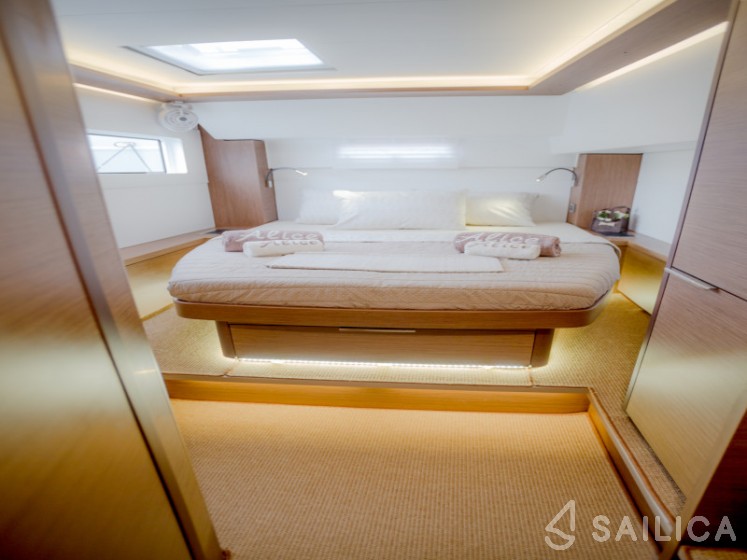 Lagoon 46  - Yacht Charter Sailica