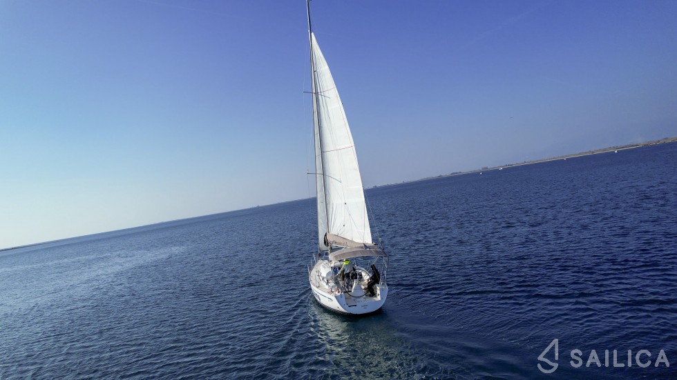 Bavaria 35 Match - Yacht Charter Sailica