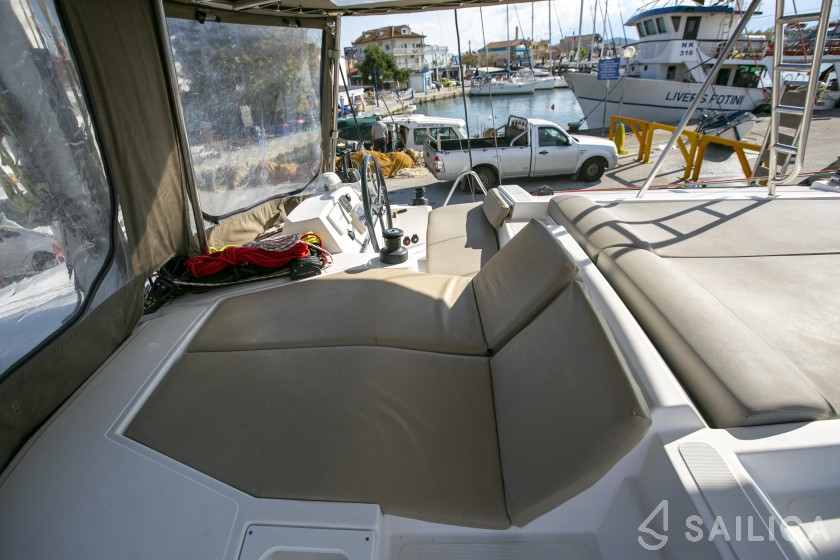 Bali 4.0 - Yacht Charter Sailica
