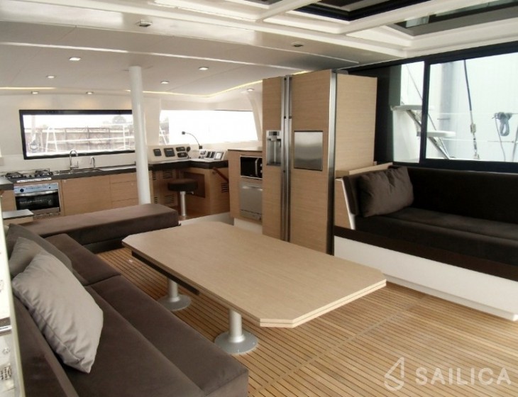 Bali 4.0 - Yacht Charter Sailica