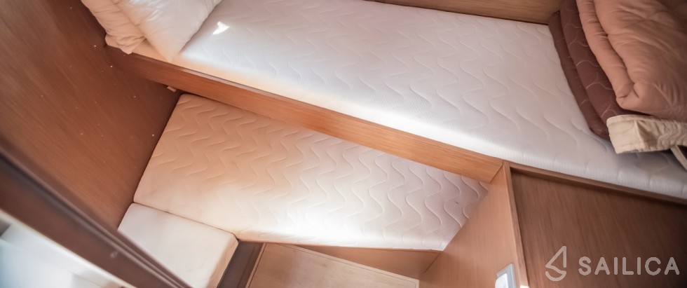 Oceanis 46.1 - Yacht Charter Sailica