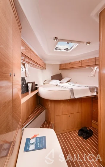 Bavaria 40 Cruiser - Yacht Charter Sailica