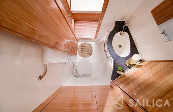 Bavaria 40 Cruiser - Yacht Charter Sailica