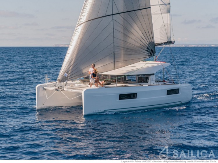 Lagoon 40 - Yacht Charter Sailica