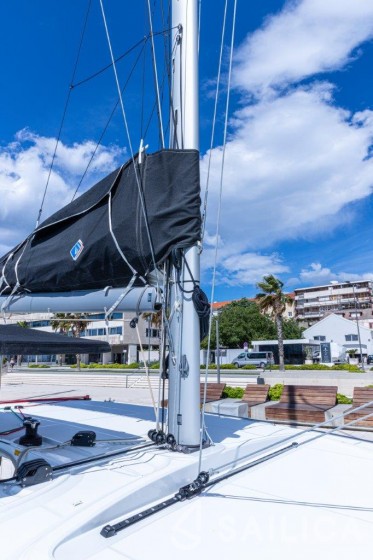 Lagoon 40 - Yacht Charter Sailica