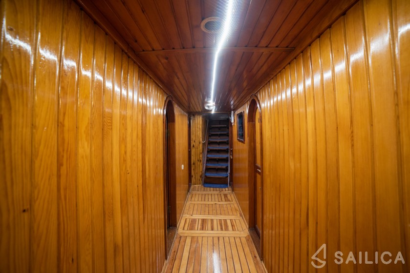 Gulet - Yacht Charter Sailica