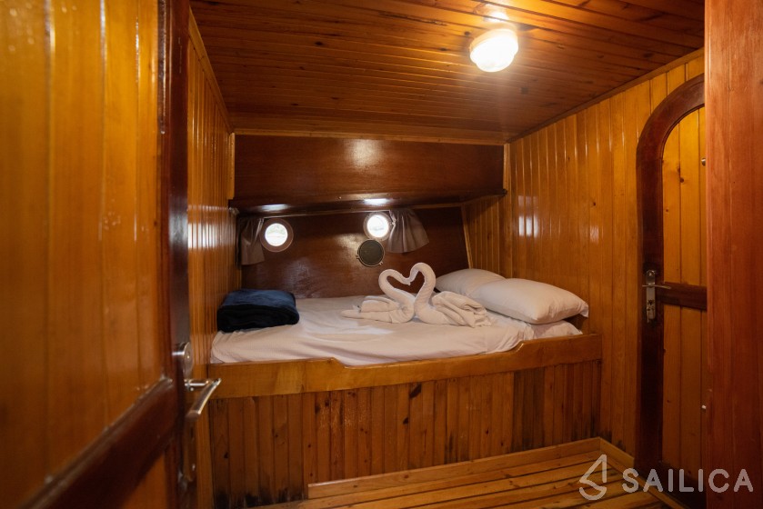 Gulet - Yacht Charter Sailica