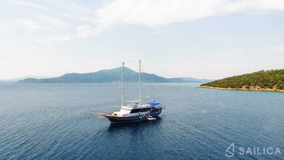 Gulet - Yacht Charter Sailica