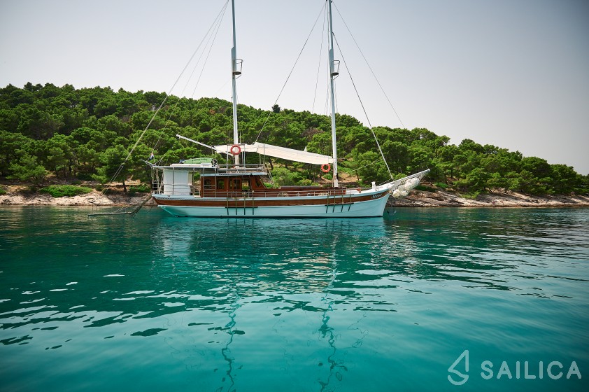 Gulet - Yacht Charter Sailica