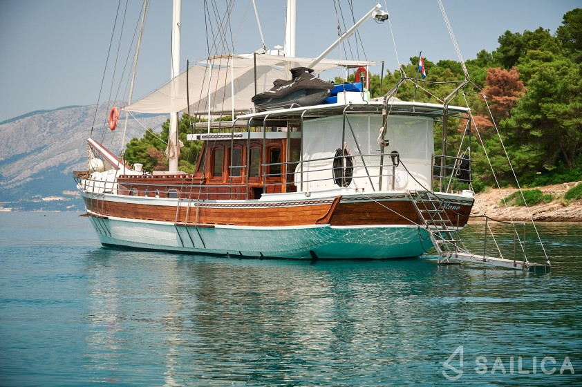 Gulet - Yacht Charter Sailica
