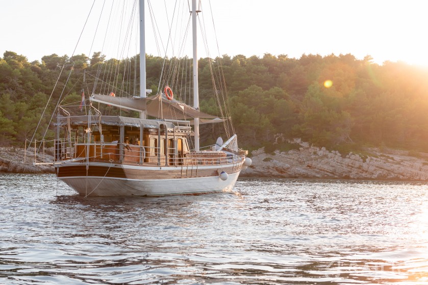 Gulet - Yacht Charter Sailica
