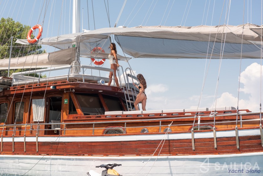 Gulet - Yacht Charter Sailica