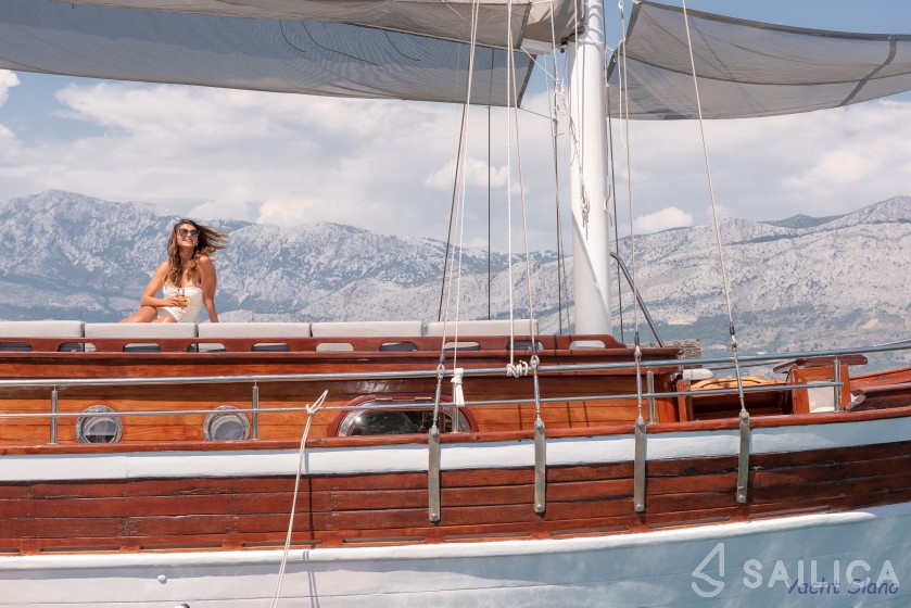 Gulet - Yacht Charter Sailica