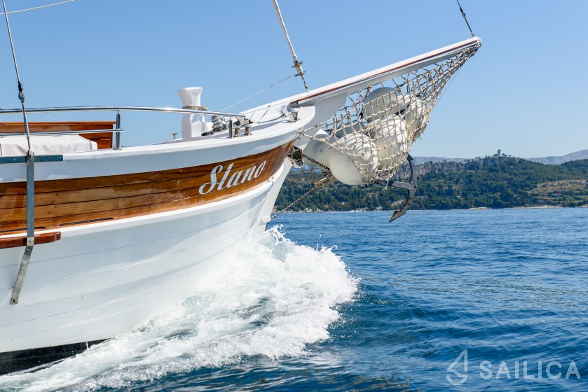 Gulet - Yacht Charter Sailica