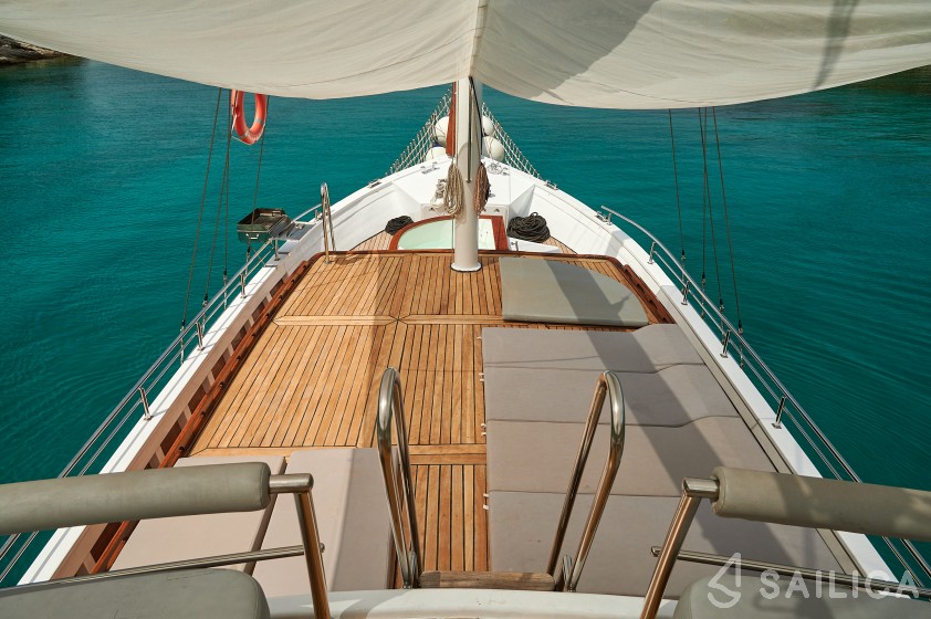 Gulet - Yacht Charter Sailica