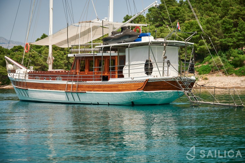 Gulet - Yacht Charter Sailica