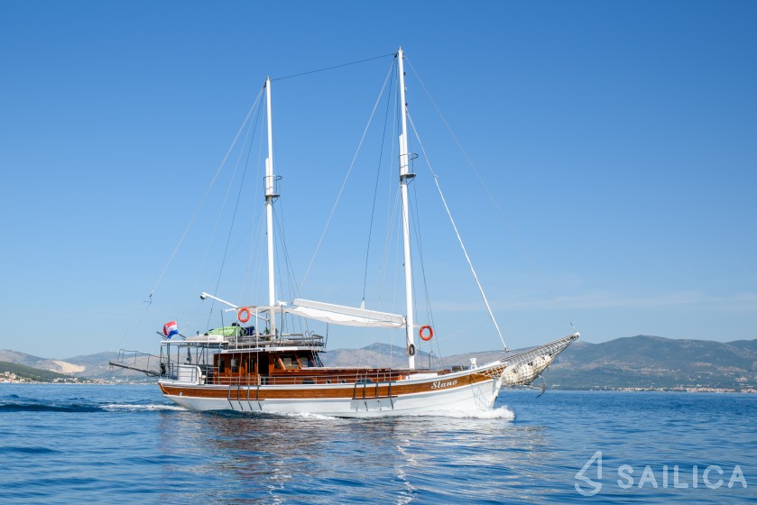 Gulet - Yacht Charter Sailica