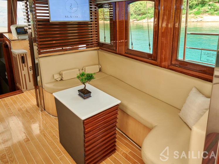 Gulet - Yacht Charter Sailica