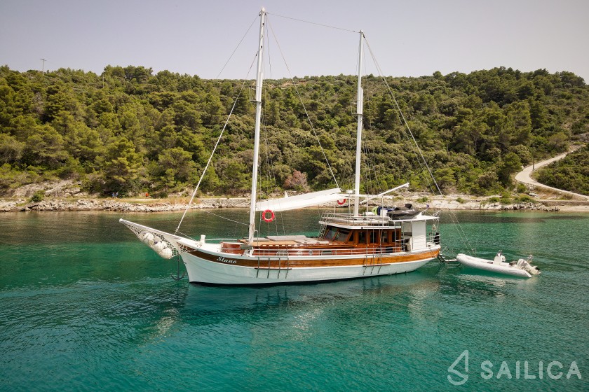 Gulet - Yacht Charter Sailica