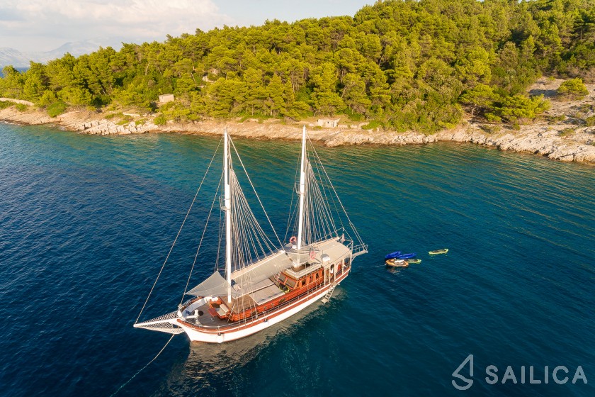 Gulet - Yacht Charter Sailica