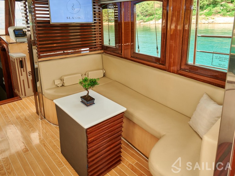 Gulet - Yacht Charter Sailica