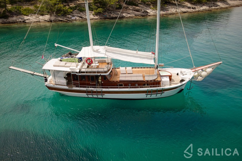 Gulet - Yacht Charter Sailica