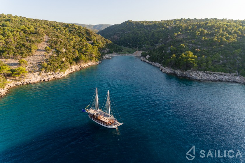 Gulet - Yacht Charter Sailica