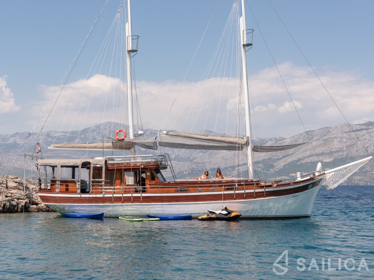 Gulet - Yacht Charter Sailica