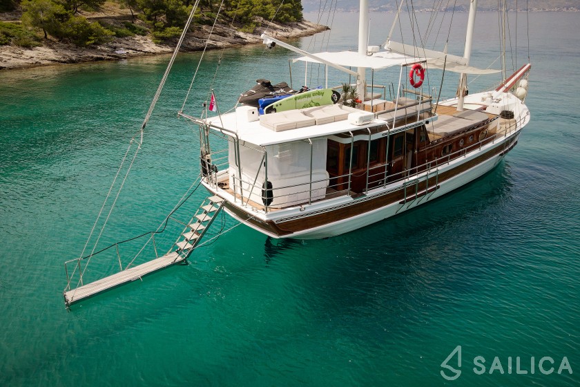 Gulet - Yacht Charter Sailica