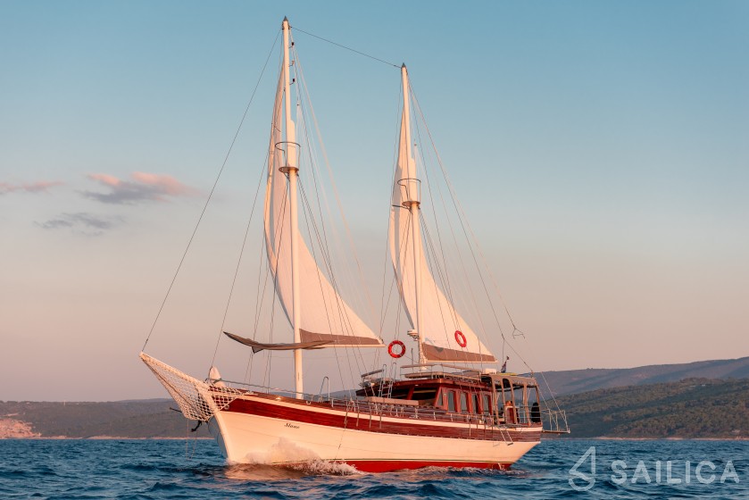 Gulet - Yacht Charter Sailica