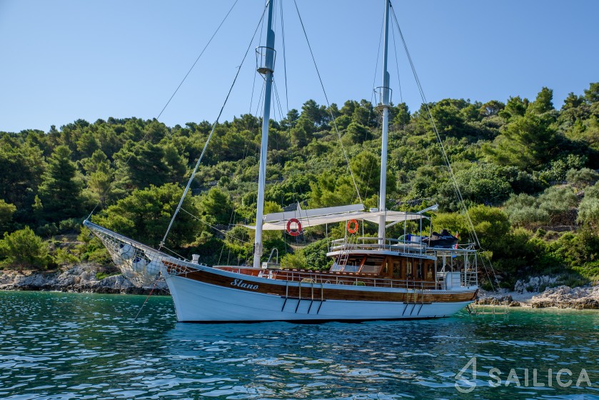 Gulet - Yacht Charter Sailica
