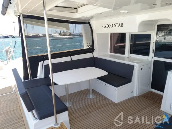 Lagoon 450  Flybridge - Yacht Charter Sailica