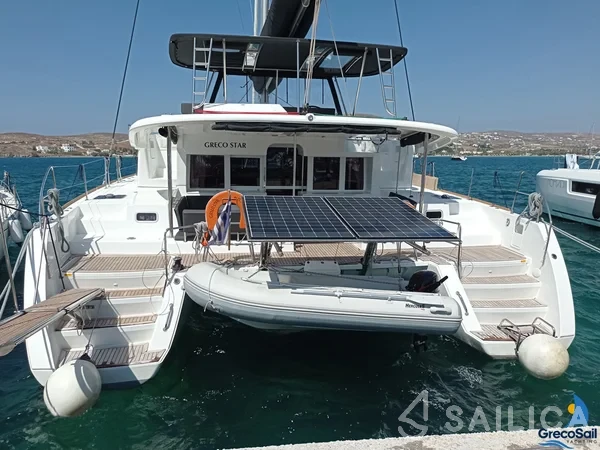 Lagoon 450  Flybridge - Yacht Charter Sailica