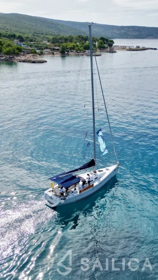 First 40.7 - Yacht Charter Sailica