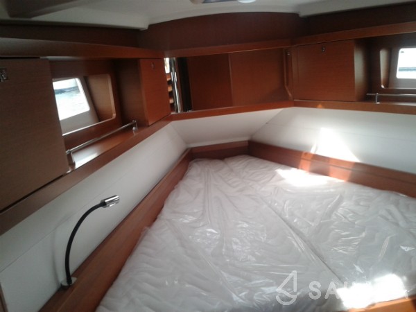Oceanis 41 - Yacht Charter Sailica