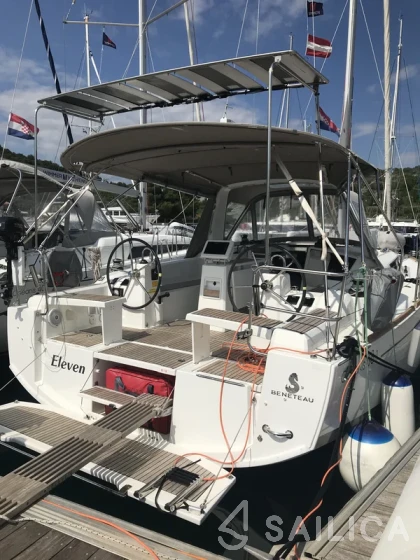 Oceanis 38.1 - Yacht Charter Sailica