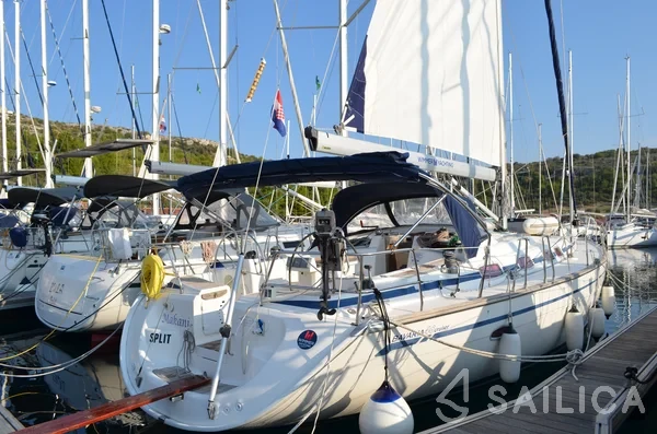 Bavaria 46 Cruiser - Yacht Charter Sailica