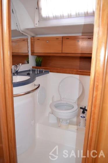 Bavaria 46 Cruiser - Yacht Charter Sailica