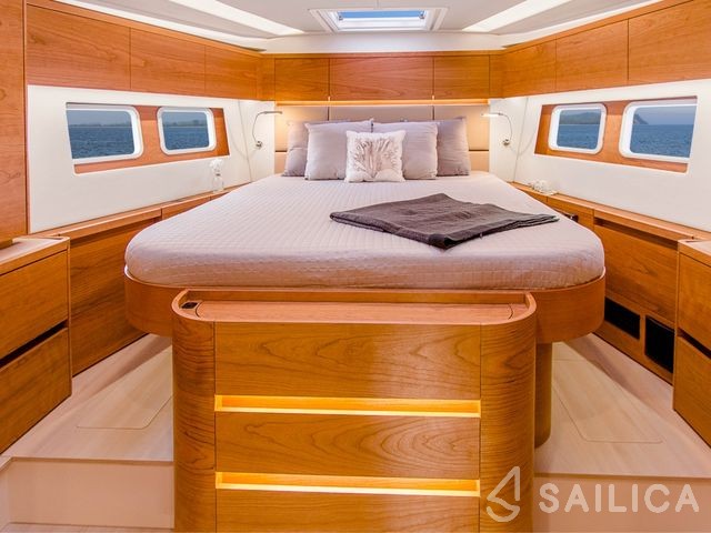Hanse 588 - Yacht Charter Sailica