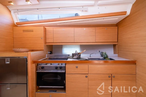 Dufour 390 Grand Large - Yacht Charter Sailica