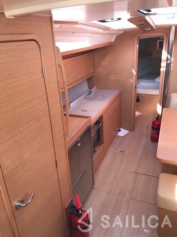 Dufour 390 Grand Large - Yacht Charter Sailica
